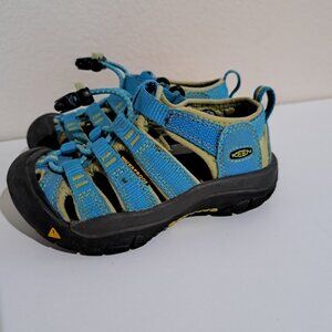 KIDS KEEN SANDALS SIZE 9 TODDLER BLUE GREEN WATERPROOF SHOES RUBBER BOTTOMS